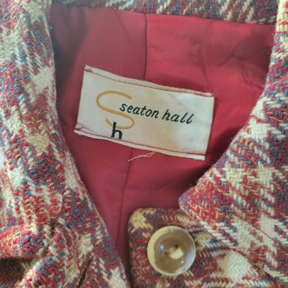Vintage Seaton Hall Wool Red Plaid Poncho Cape Button-up Lined Small/Medium - Picture 2 of 7